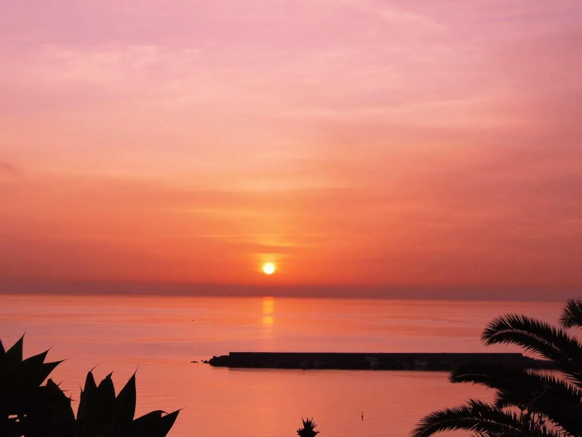 Villa Barbara Giardini Naxos Apartment