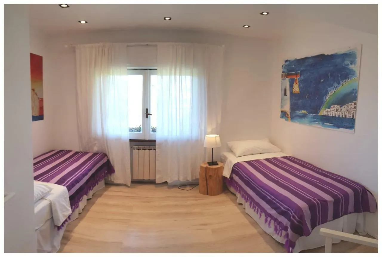 Villa Barbara Giardini Naxos Apartment